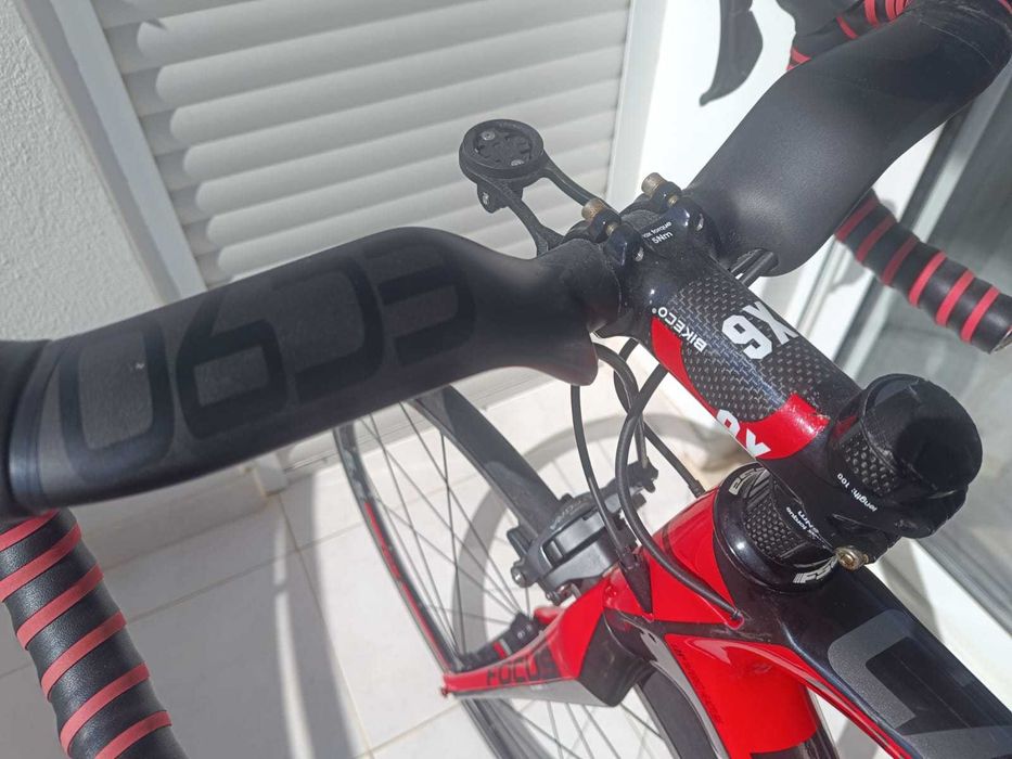 Bicicleta Focus Cayo Evo 2.0