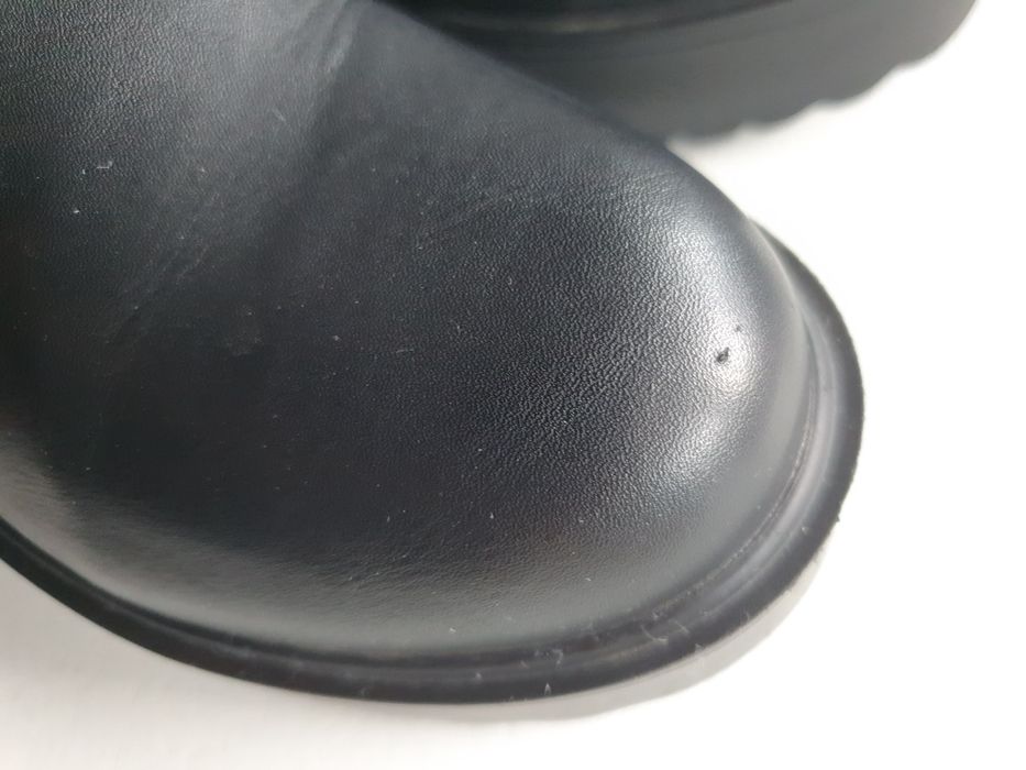 Botki ba platformie .skora ekologiczna rozmiar 36