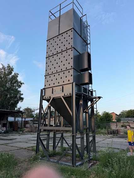 Зерносушарка шахтна комплектна  з теплообмінником в наявності