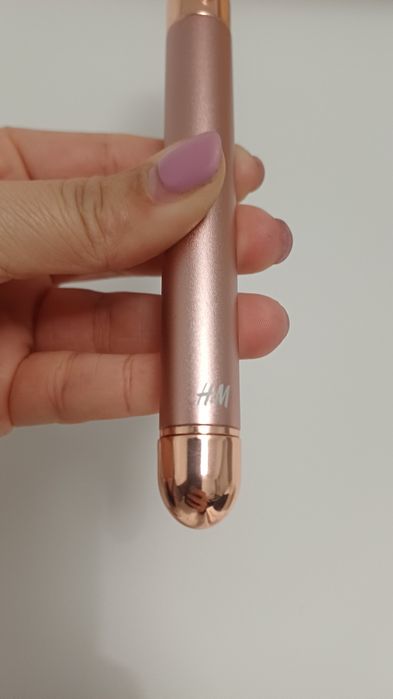 Varinha facial de quartzo rosa H&M (nova)