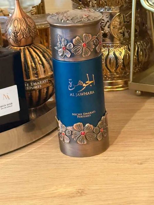 Niche Emarati Al Jawhara Lattafa Perfumes LATTAFA