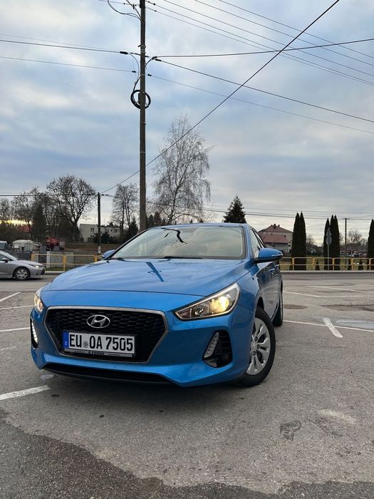 Hyundai I30 Hyundai i30 hatchback AraBlue