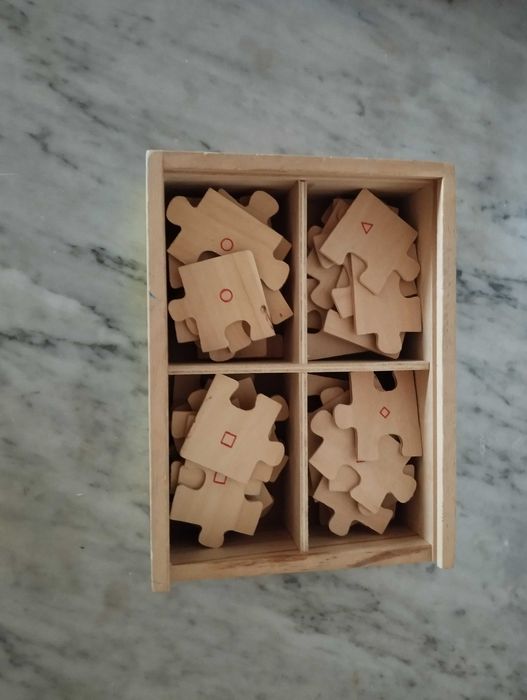 4 puzzles de madeira