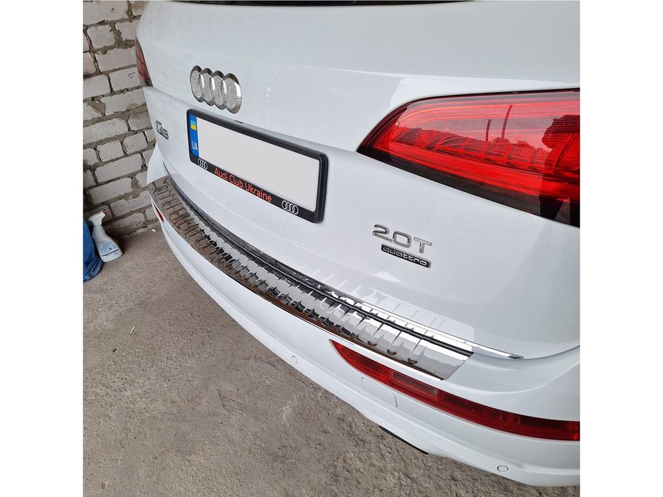 Audi Q5 2008-2017 рр. Накладка на задній бампер Carmos (нерж)