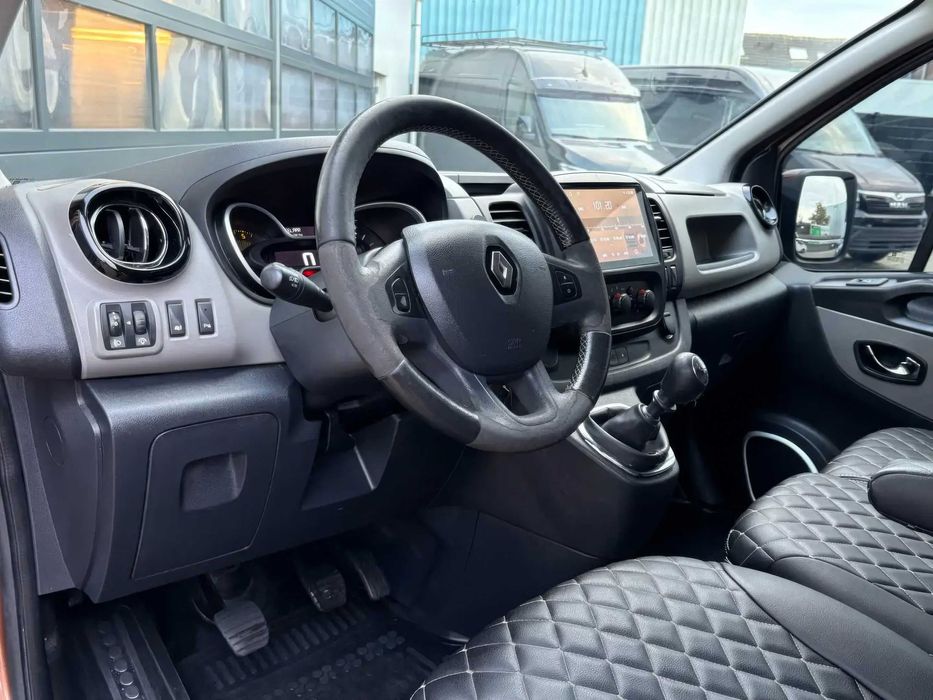 Renault Trafic      2015