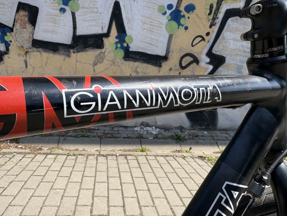 Rower szosa Gianni Motta, rama alu 56