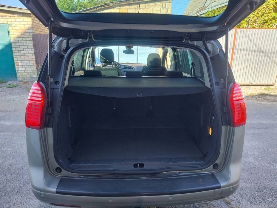 Peugeot 5008 ціна 7300 $