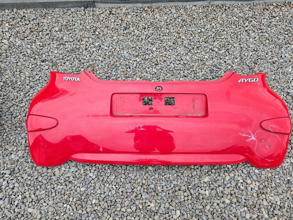 TOYOTA AYGO I 05-08 ZDERZAK TYLNY TYŁ