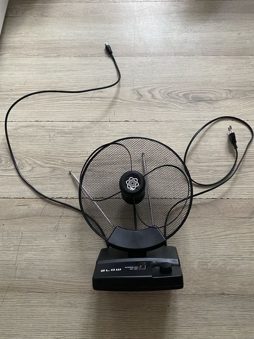 Antena pokojowa blow
