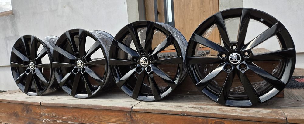 18 5x112 OEM Skoda Octavia 3 jak nowe Superb