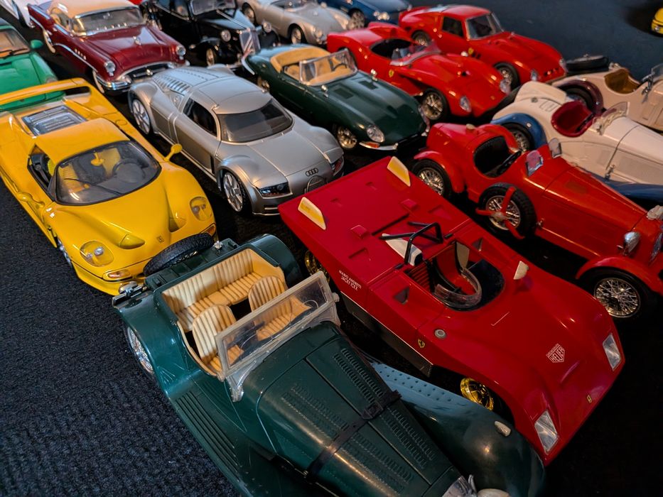 Lote 20 Miniaturas 1/18