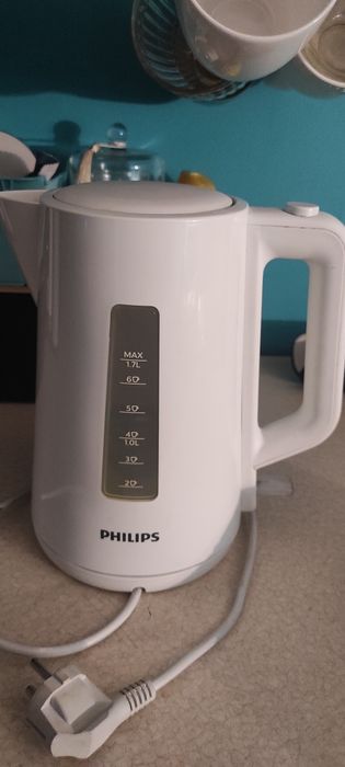 Czajnik elektryczny marki Philips z serii 3000.