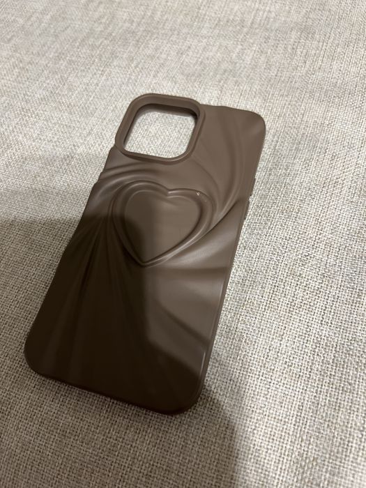 Чохол на IPhone 13 pro max об’ємне серце, 3D візерунок