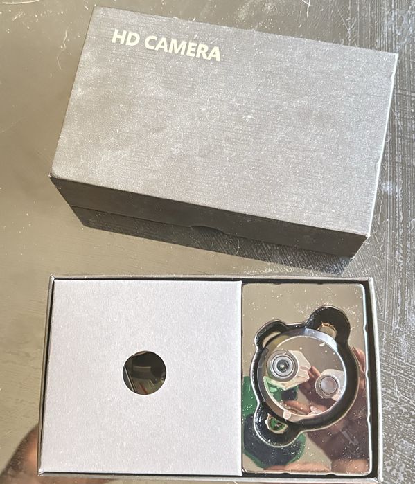 Camera pequena de vigilancia nova