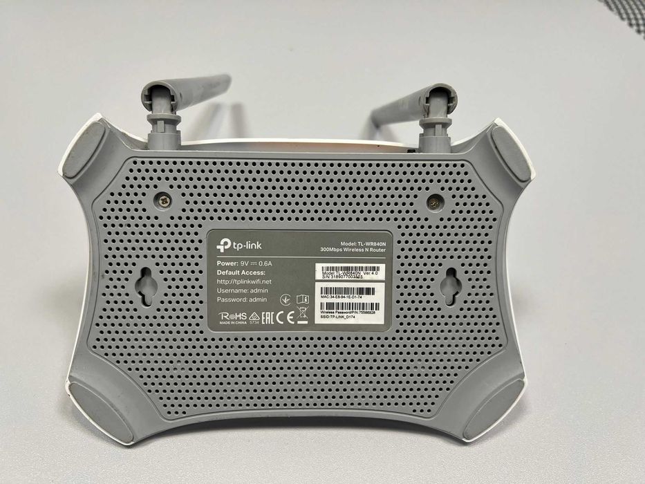 router TP-Link WR840N 802.11n (Wi-Fi 4)