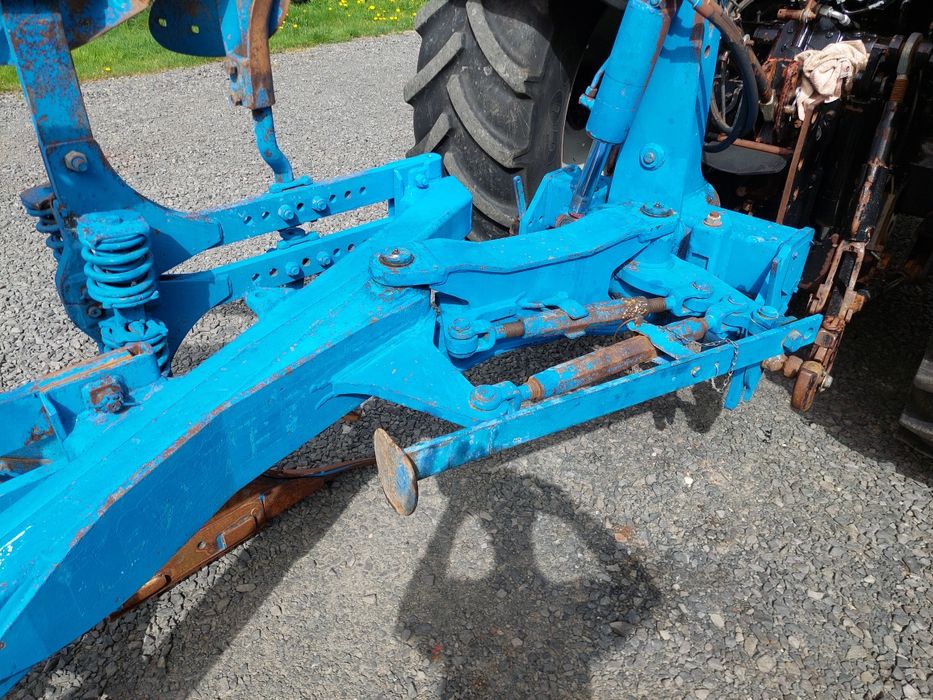 Lemken Opal 120 zabezpieczenie sprężynowe
