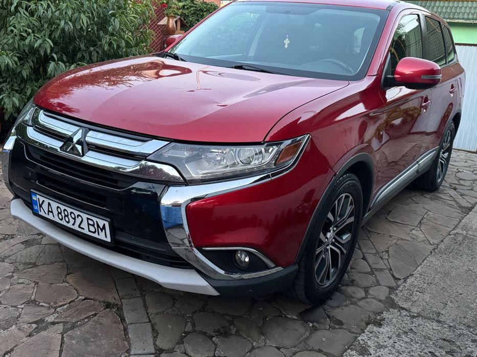 Mitsubishi Outlander 2015