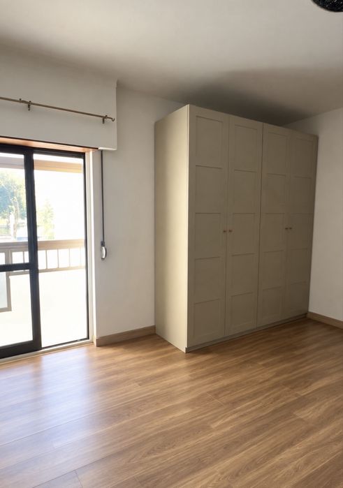 Roupeiro IKEA 4 portas - NOVO