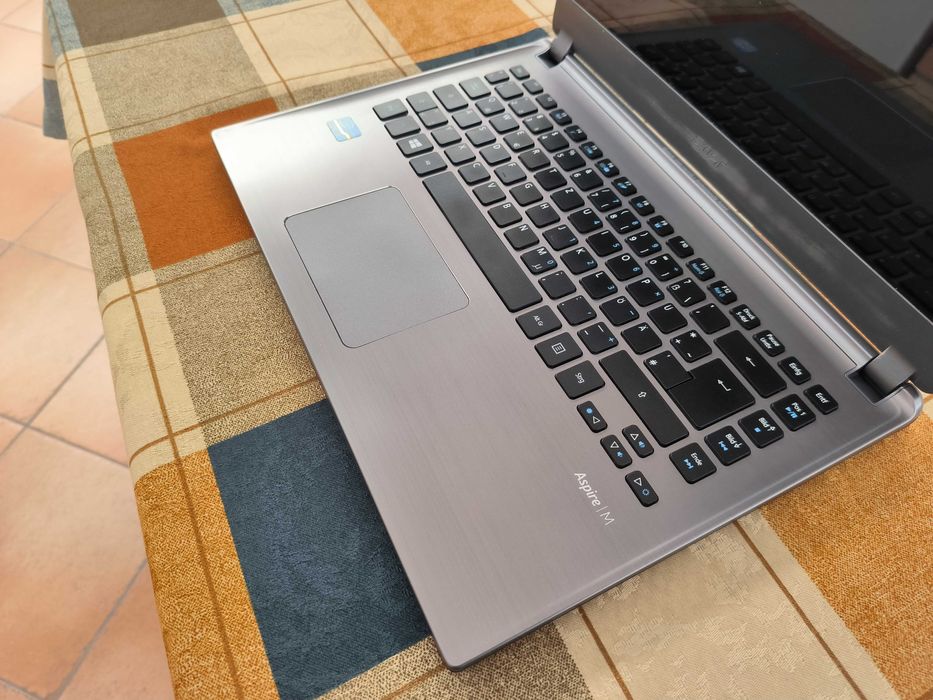 Acer Aspire M3 - i5
