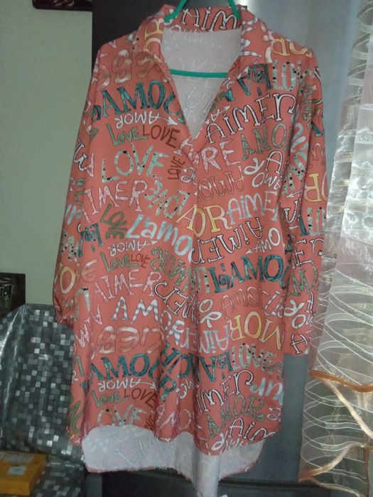 Sukienka tunika elegancka