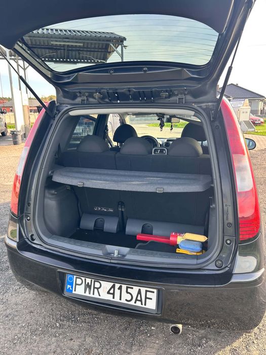 Mitsubishi Colt.