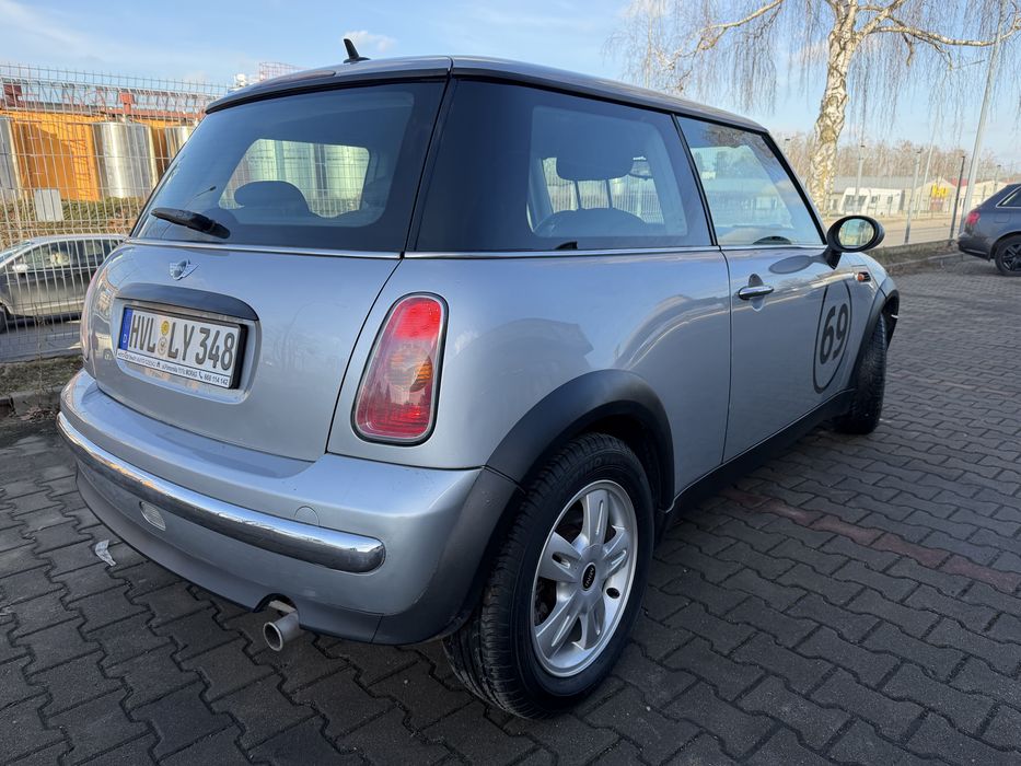 Mini cooper 1.6 benzyna zwykla z niemiec