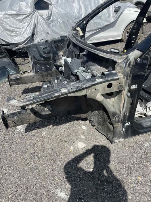 Четверть передня четвертина задня кузов ауді Ку5 Audi Q5 8r 80а a4 b9