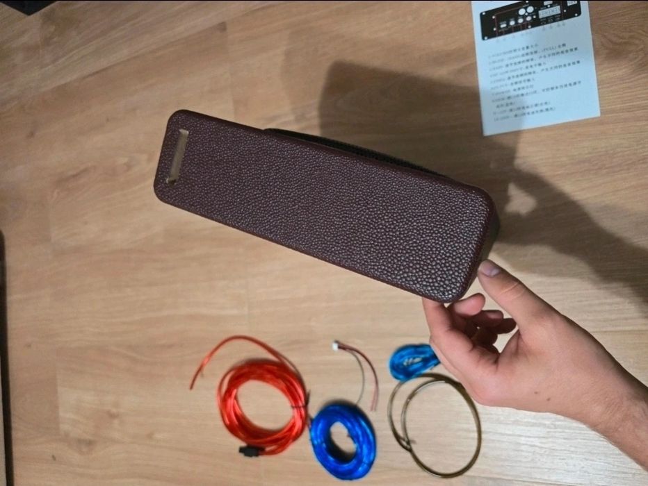Skrzynia Basowa Subwoofer Pod Siedzenie 600W Tuba