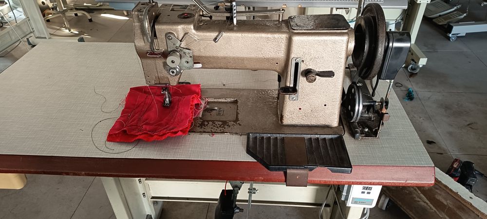 Máquina triplo arrasto , costurar peles