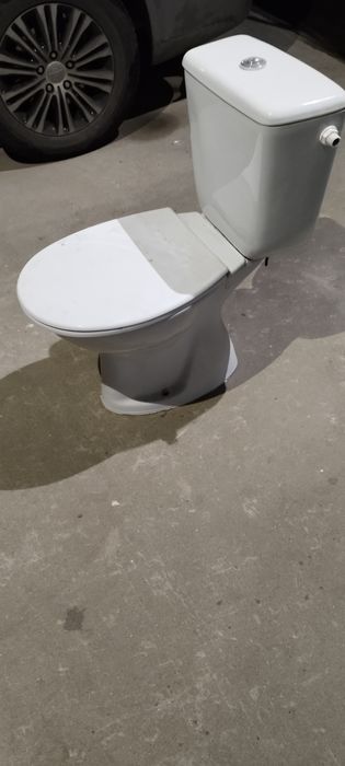 WC z demontażu. Stan dobry.