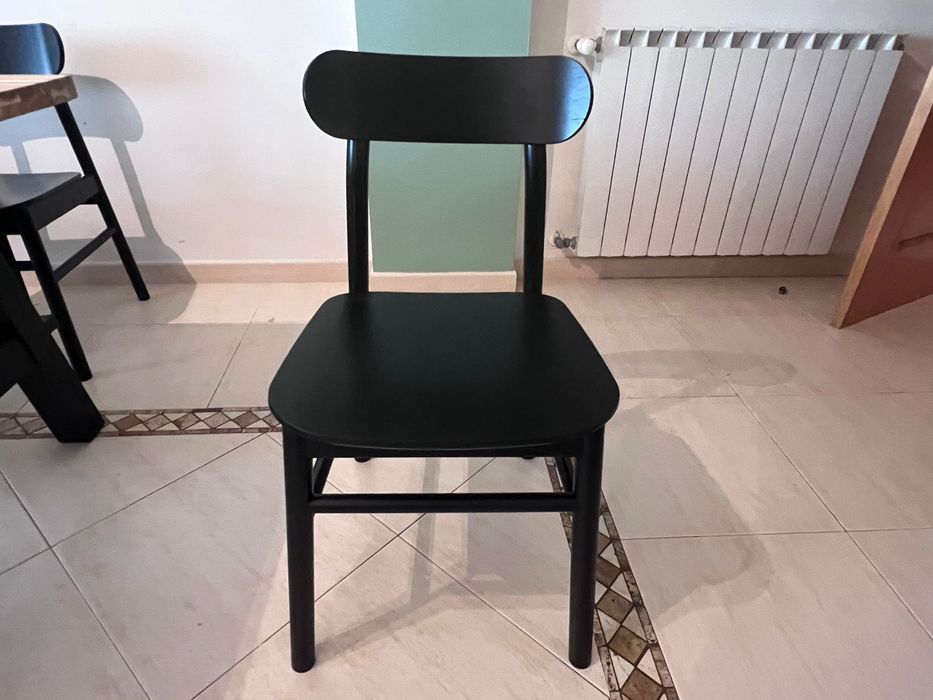 Mesa de jantar Skogsta com ou sem cadeiras