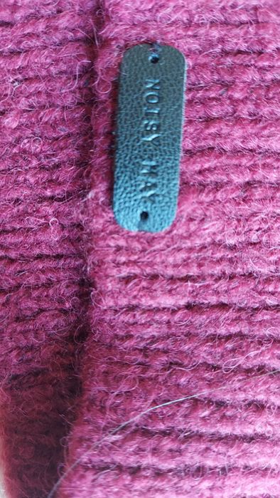 damski purpurowy sweter Noisy May