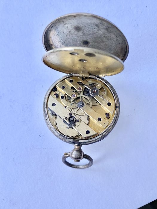 Продам карманные часы Швейцария , на ходу