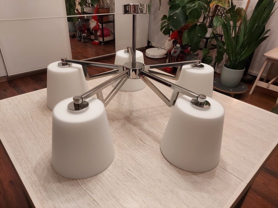 Lampa pięcioramienna / żyrandol