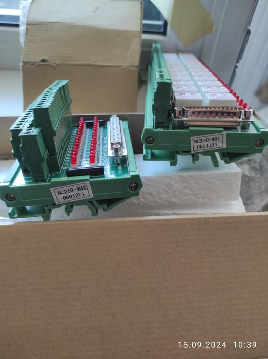 Вхідний та вихідний модулі ЧПУ