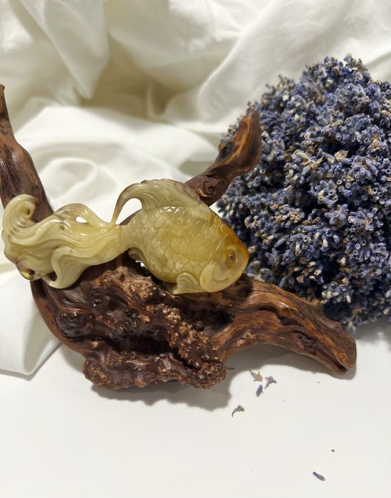 Рибка янтарь бурштин різьба статуетка