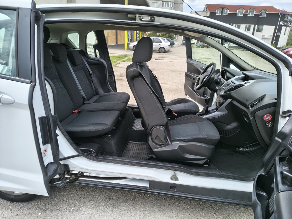 Ford B-max власник