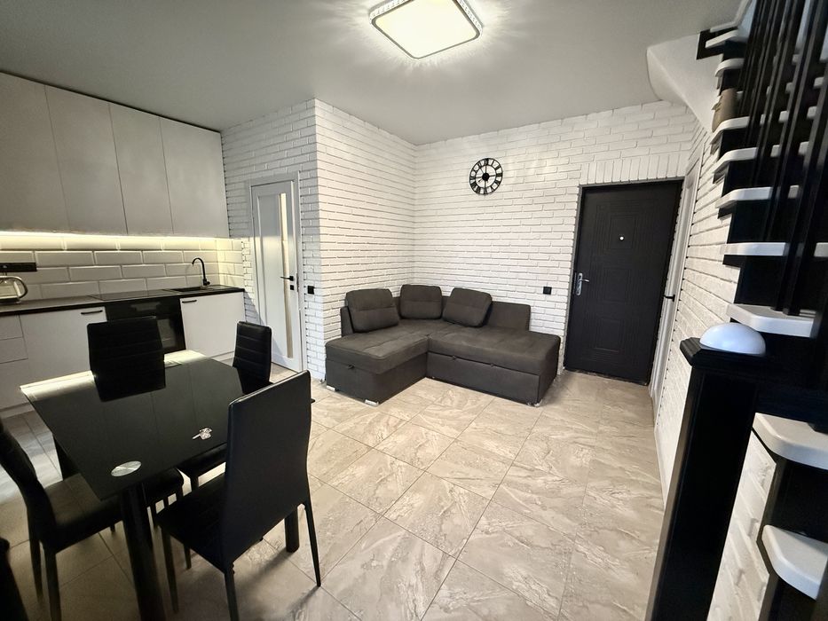 Оренда дворівневої квартири в самому центрі міста, вул.Лесі Українки