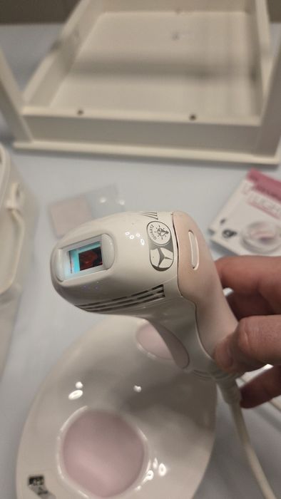 Depilator laserowy Remington iLight IPL6750