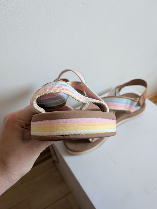 Roxy. Damskie sandały.