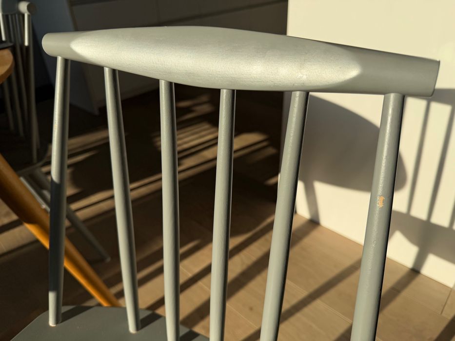 Krzesła HAY J77, szare, 8 sztuk