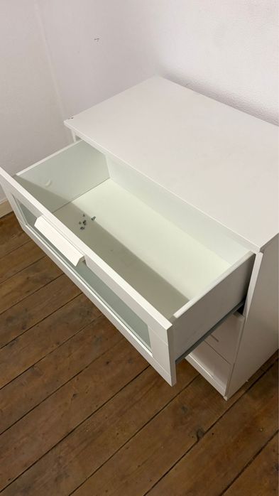Movel / roupeiro quarto