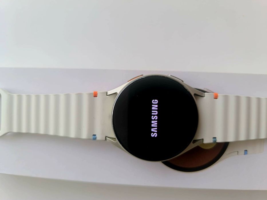 Smartwatch Samsung Galaxy 7 40mm – Kremowy   Gwarancja   Bardzo dobry