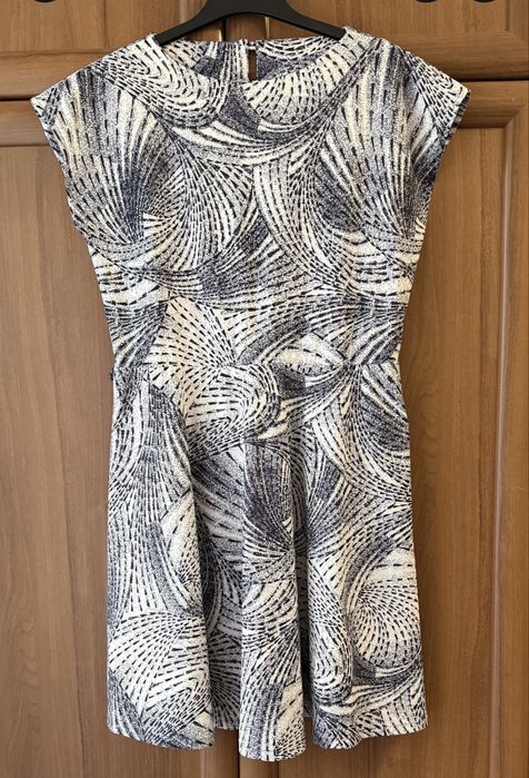 Сукня жіноча стрейчева