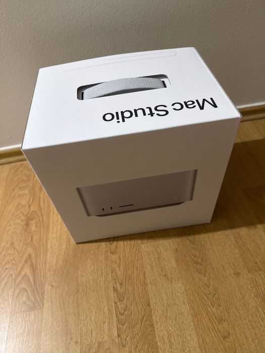 M4 Max Studio Apple