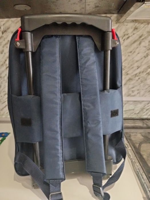 Mochila nova nunca usado