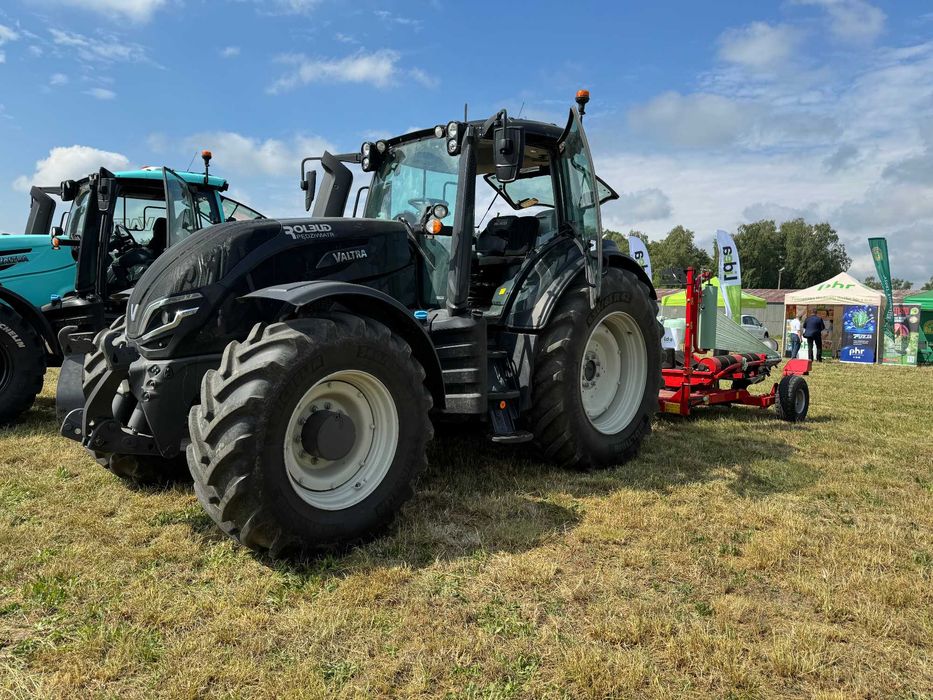 Wyprzedaż ciągników DEMO - VALTRA T145 ACTIVE