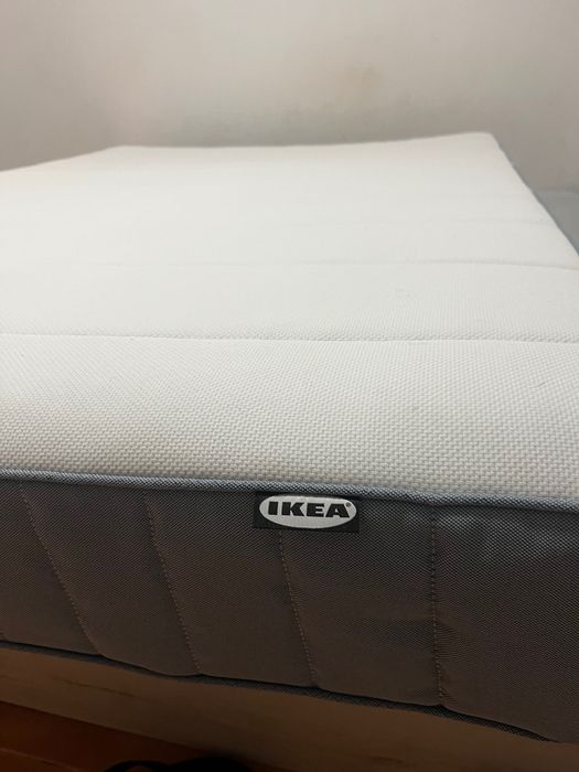 Sommier 140x190 + colchão molas ensacadas