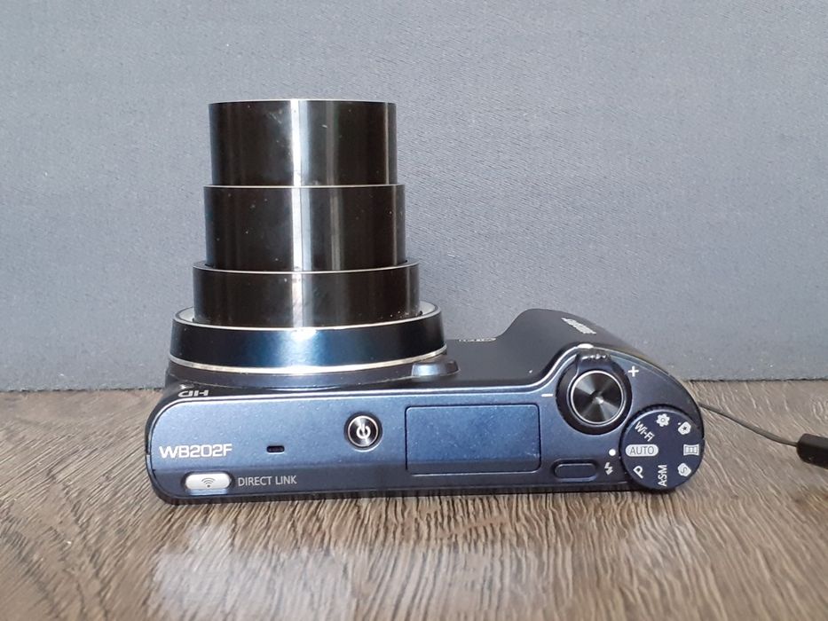 Цифровой фотоаппарат Samsung WB202F