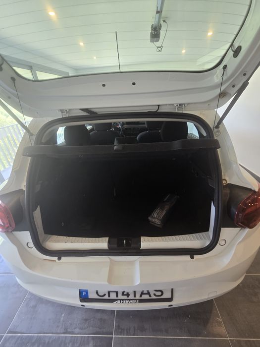 Dacia Sandero — fotografia 6